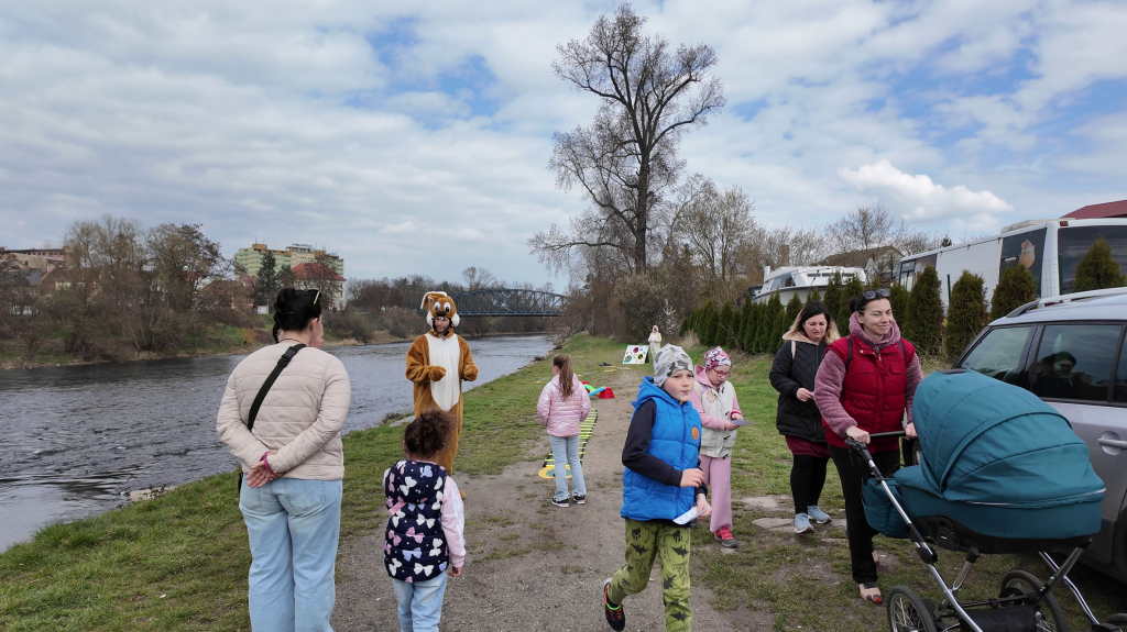 DDM_Velikonoční_pochod_3_4_2026_č3_skákání_zajíčka_01.jpg