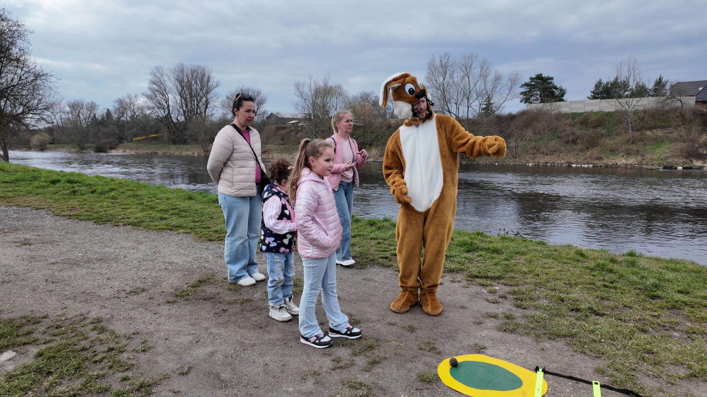 DDM_Velikonoční_pochod_3_4_2026_č3_skákání_zajíčka_04.jpg