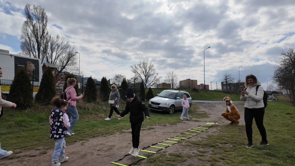 DDM_Velikonoční_pochod_3_4_2026_č3_skákání_zajíčka_20.jpg