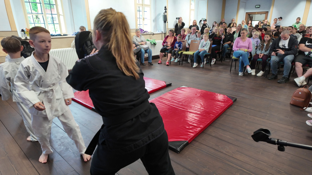 DDM_rozloučení_s_kroužky_Kapucínský_klášter_12_6_2026_č1_Alkampf_02.jpg