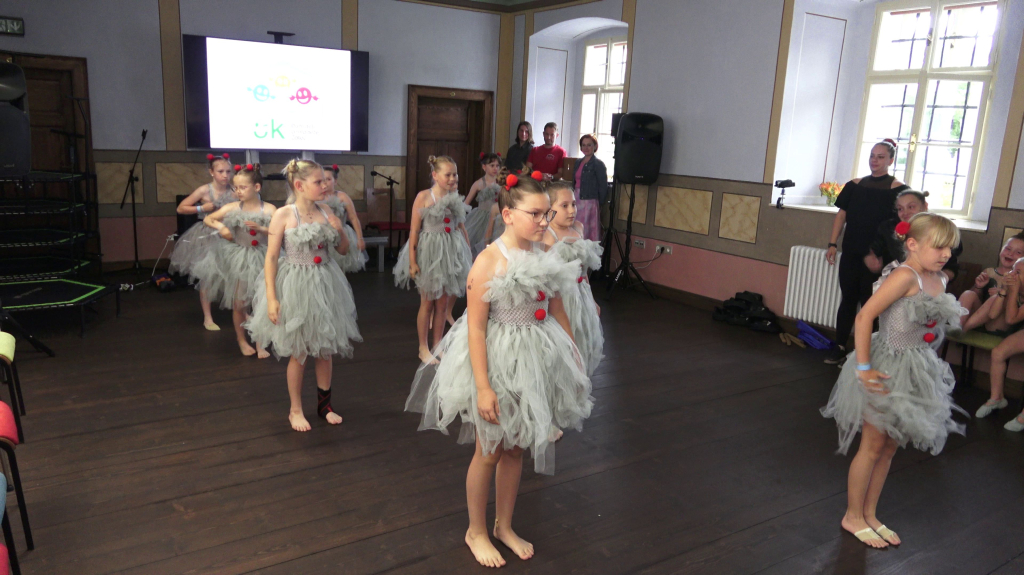 DDM_rozloučení_s_kroužky_Kapucínský_klášter_12_6_2026_č6_tanečnice_13.jpg