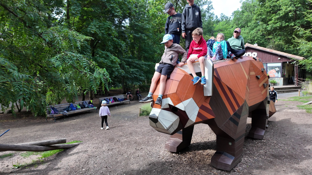 DDM_příměstský_tábor_školáci_ZOOPARK_Chmonutov_21_6_2026_09.jpg