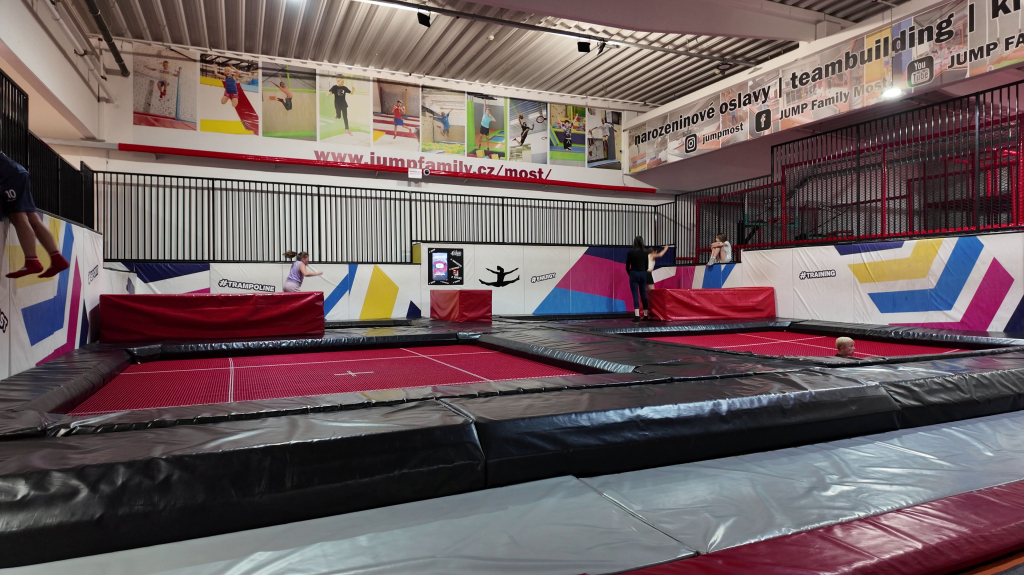 DDM_příměstský_tábor_školáci_Jump_Family_Arena_Most_22_6_2026_07.jpg